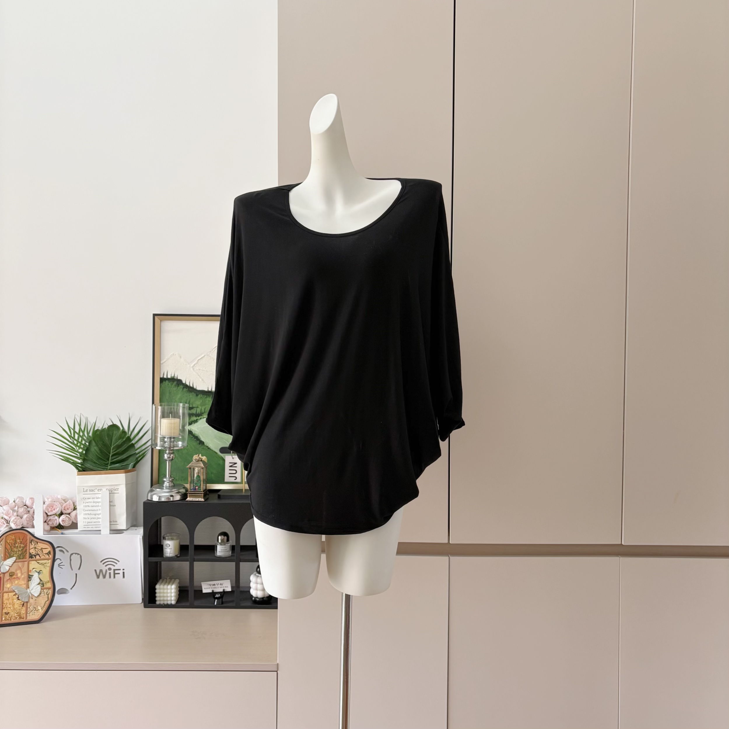 Lazy Style White Off-Shoulder Long-Sleeve T-Shirt for Women Spring Batwing Sleeve Casual Sun Protection Cover-Up Sexy Loose Top - Image 5