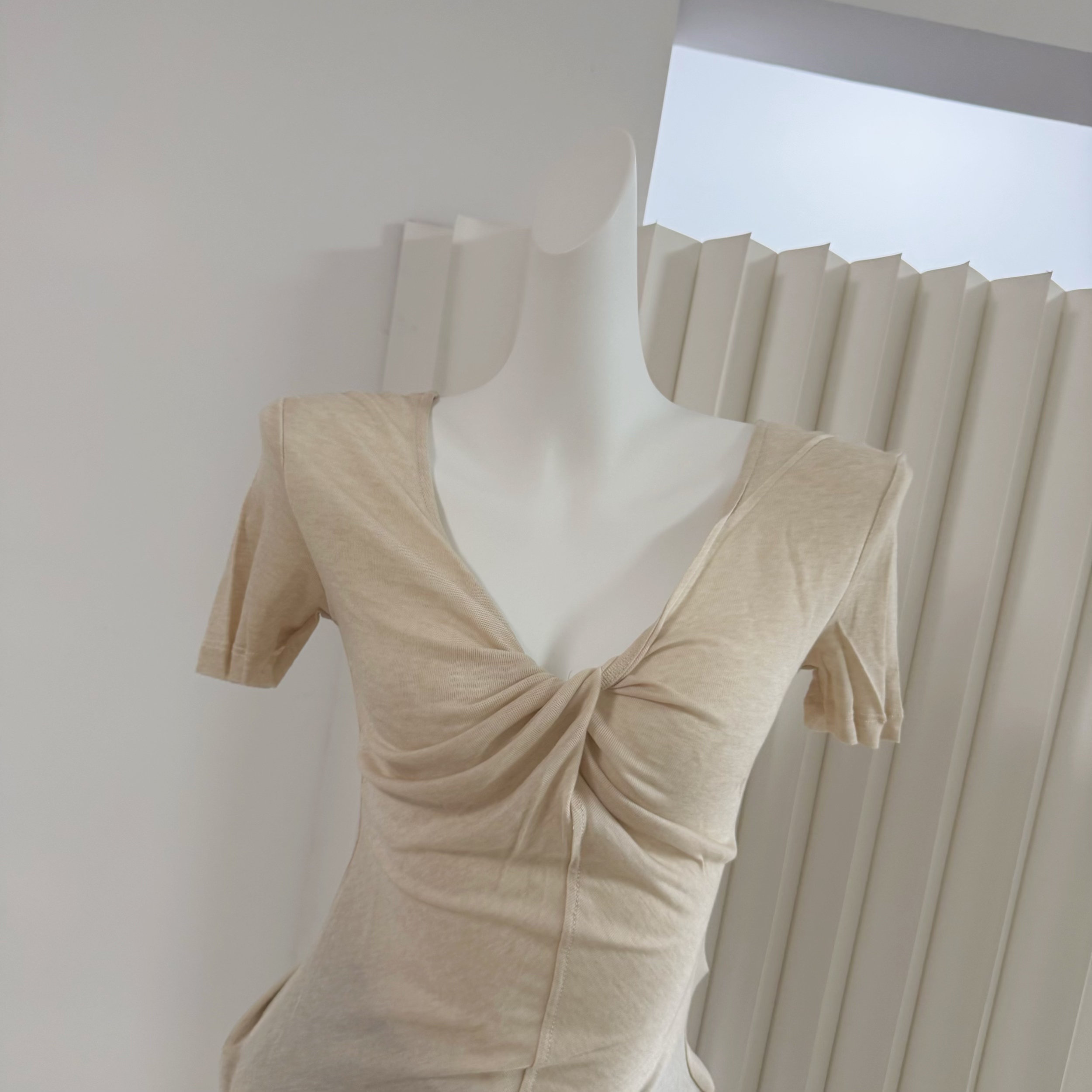 Tencel Wool V-Neck Twist Short Sleeve Top for Women - Image 4